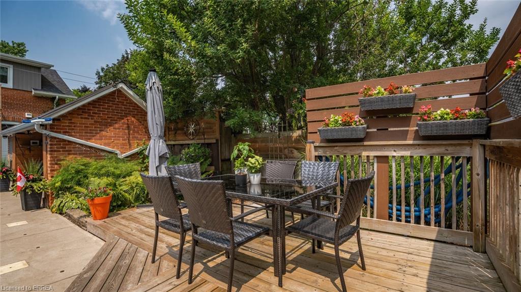 5 Thompson Street Property Photo 44