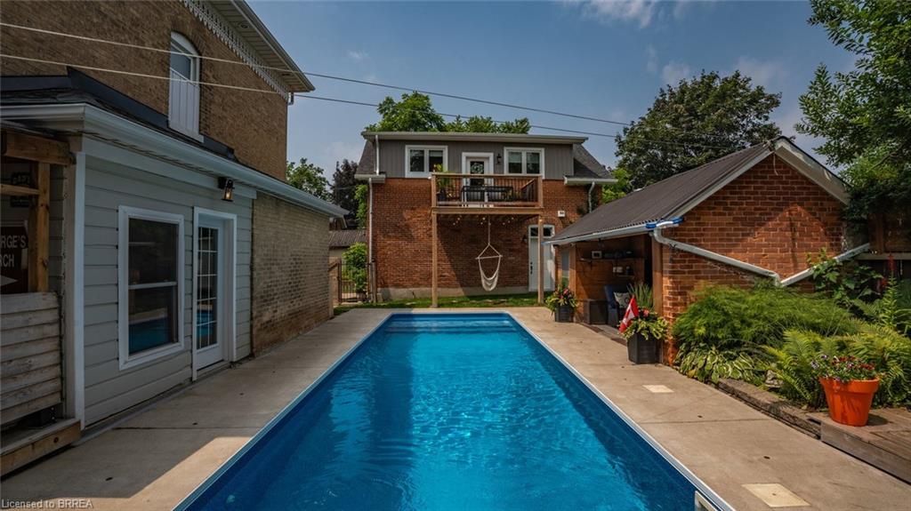 5 Thompson Street Property Photo 45