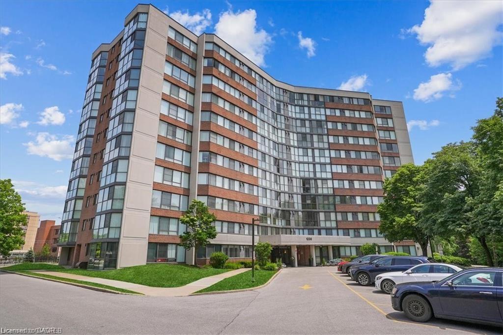 602-1230 Marlborough Court Property Photo 1