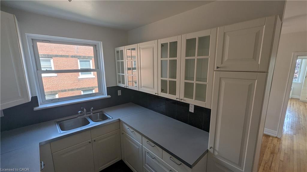 305c-5 East 36th Street Property Photo 8