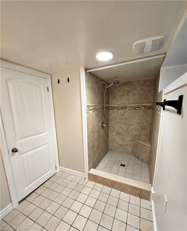 779 New Romaine Street Property Photo 32