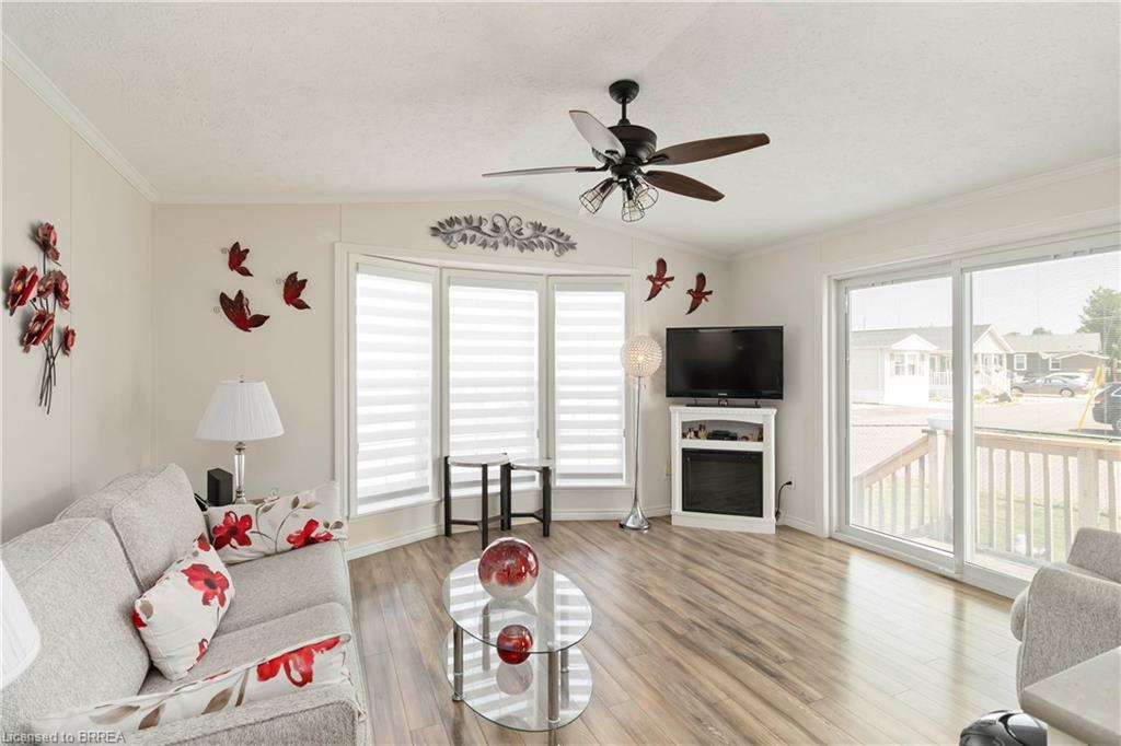 27 Elm Street Property Photo 9