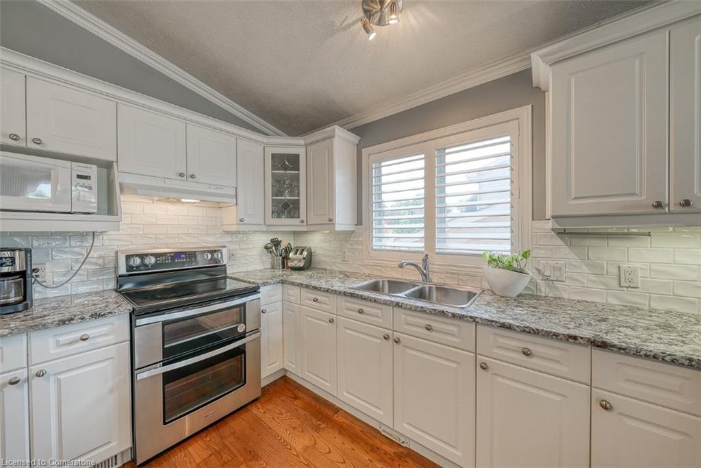 1 Cornish Crescent Property Photo 13
