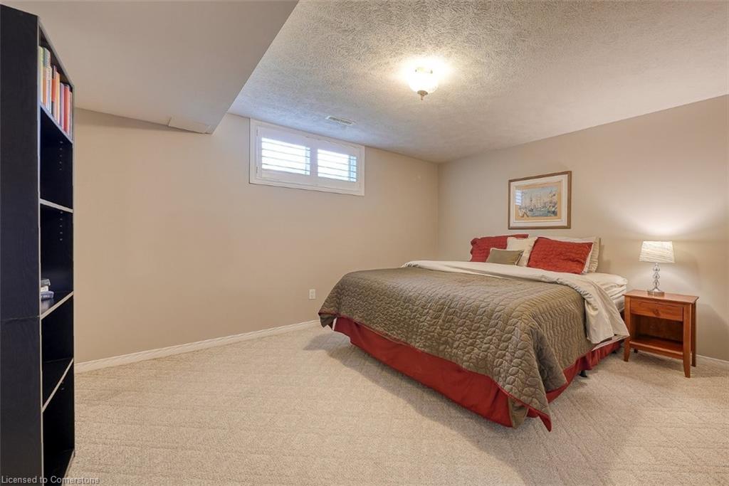 1 Cornish Crescent Property Photo 33