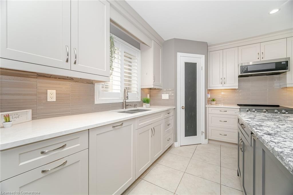 169 East 8th Street Property Photo 19