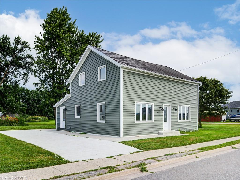 140 Winstanley Street Property Photo 2