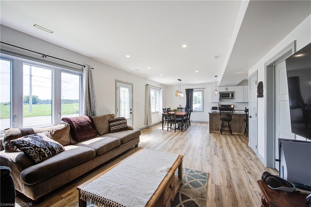 140 Winstanley Street Property Photo 8