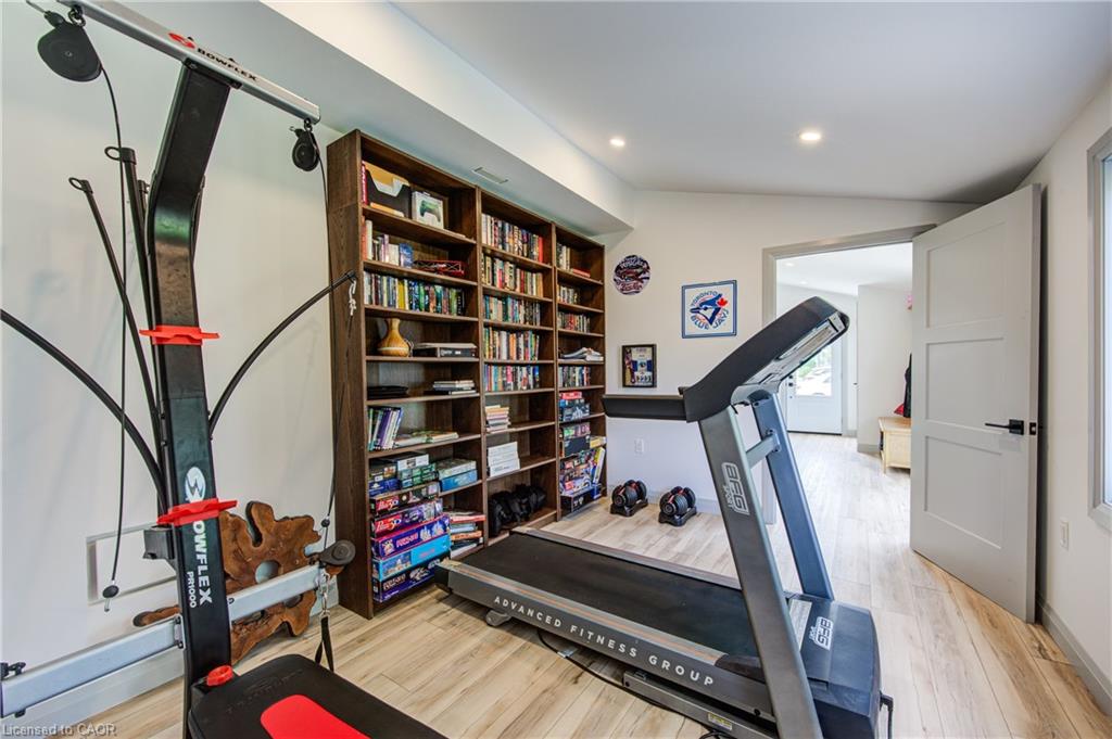 140 Winstanley Street Property Photo 23