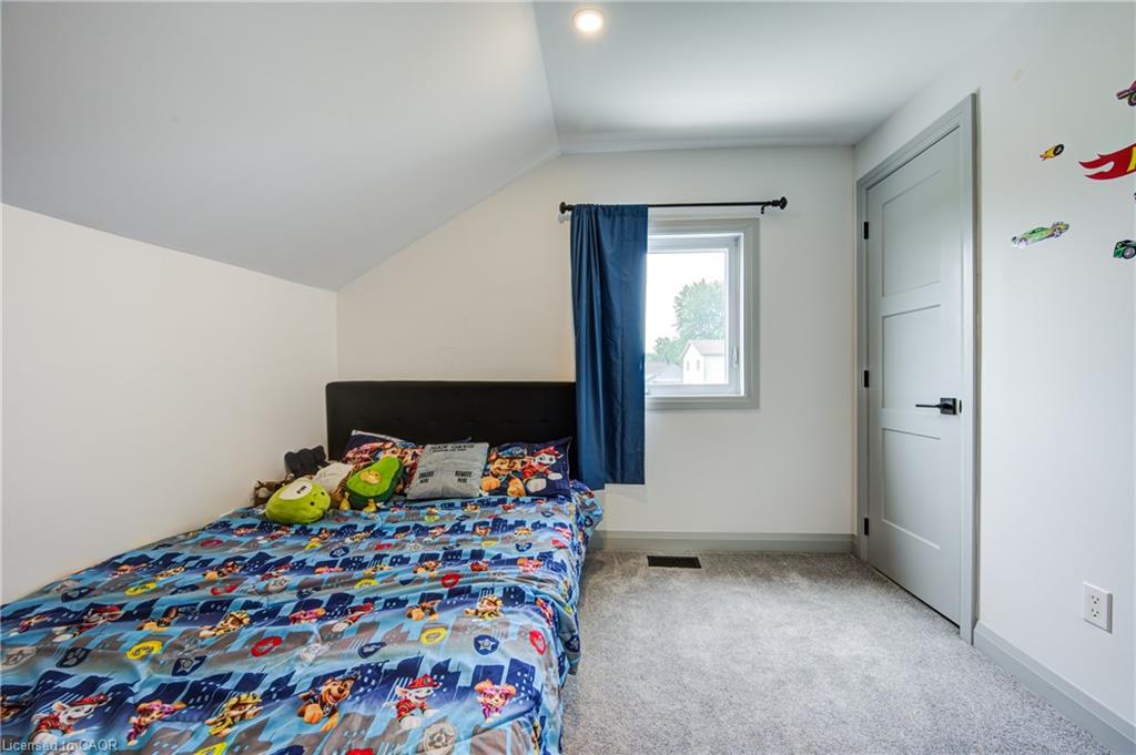 140 Winstanley Street Property Photo 27