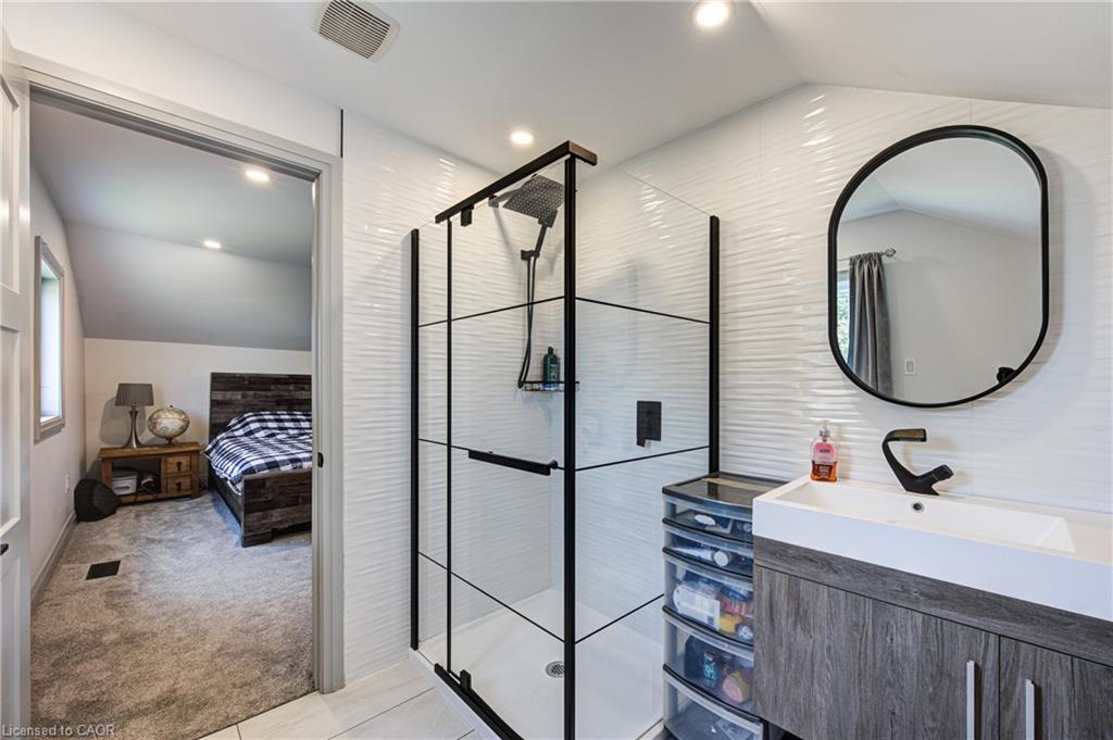 140 Winstanley Street Property Photo 38