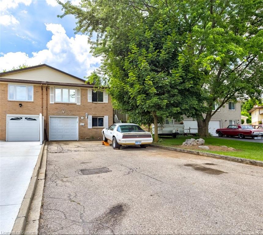 85 Frobisher Court Property Photo 1