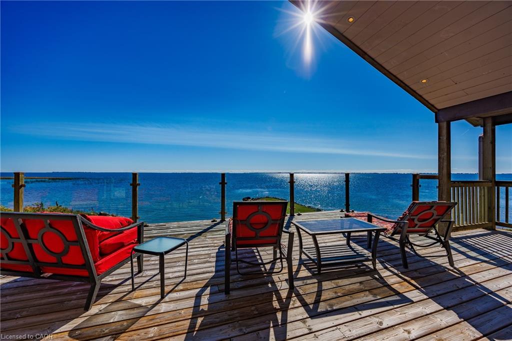 648 Front Road Property Photo 1