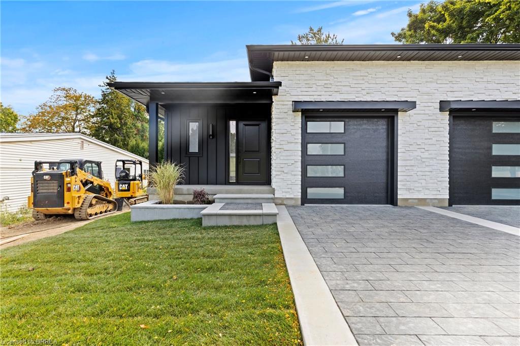 141 King Edward Street Property Photo 3