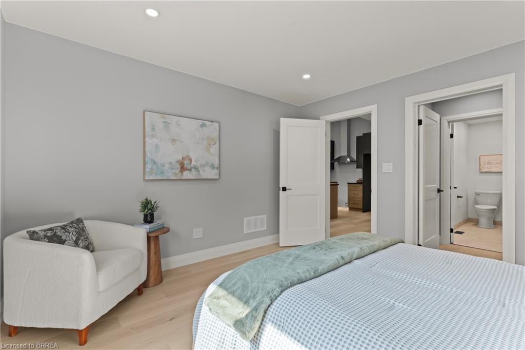 141 King Edward Street Property Photo 25