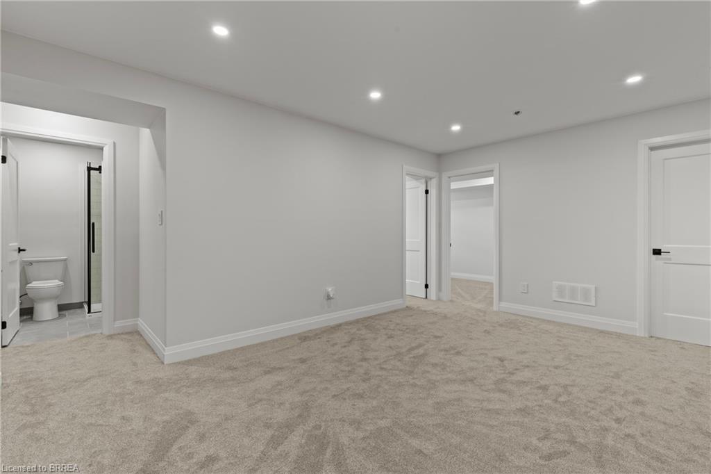 141 King Edward Street Property Photo 29