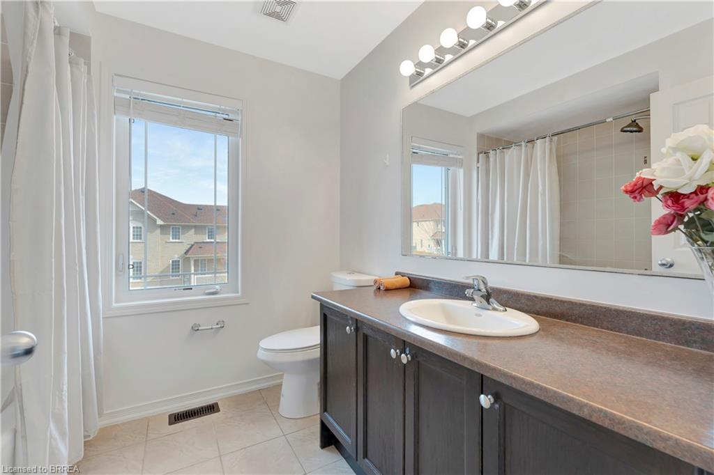 241 Thomas Avenue Property Photo 20