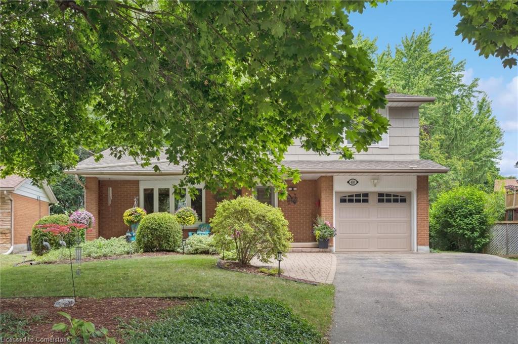 400 Shallmar Court Property Photo 4