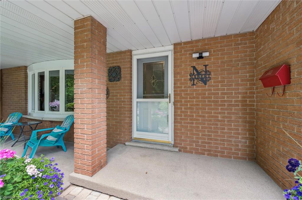 400 Shallmar Court Property Photo 5