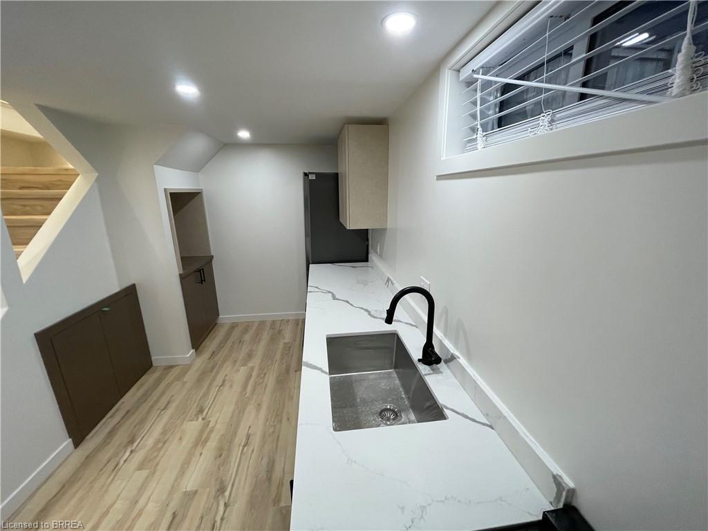 6 Mackay Avenue Property Photo 4
