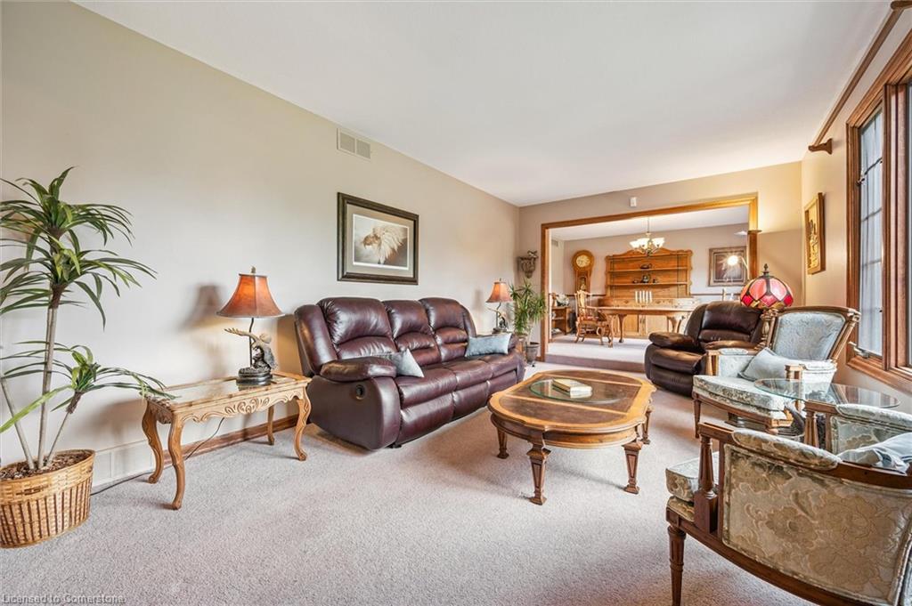 5792 8th Line E Property Photo 18