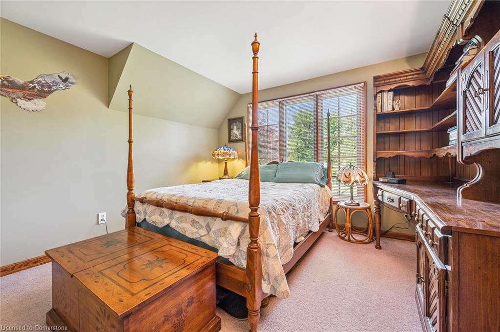 5792 8th Line E Property Photo 22