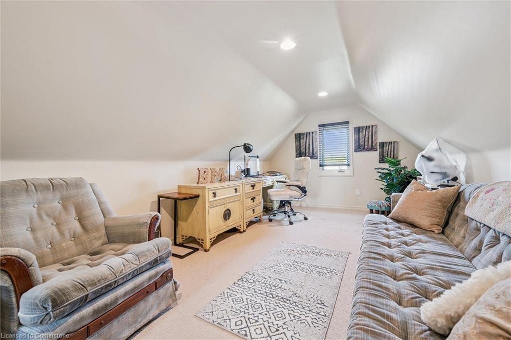 5792 8th Line E Property Photo 26