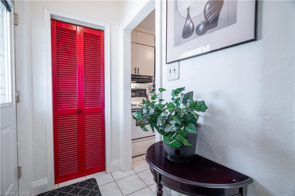 11 Speers Avenue Property Photo 5