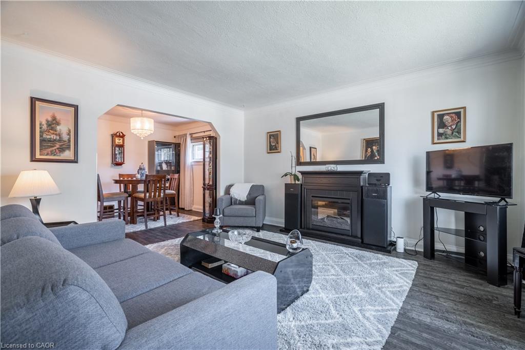 11 Speers Avenue Property Photo 7