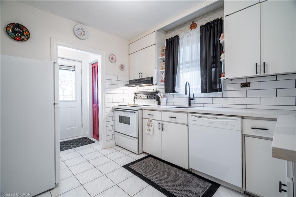 11 Speers Avenue Property Photo 12