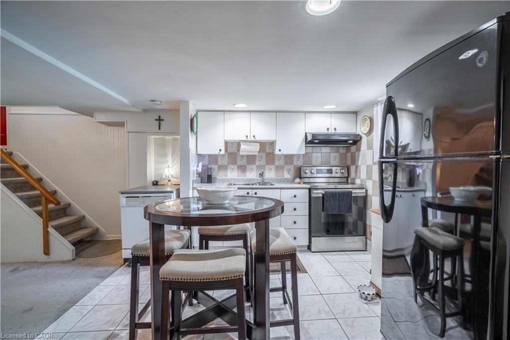 11 Speers Avenue Property Photo 18