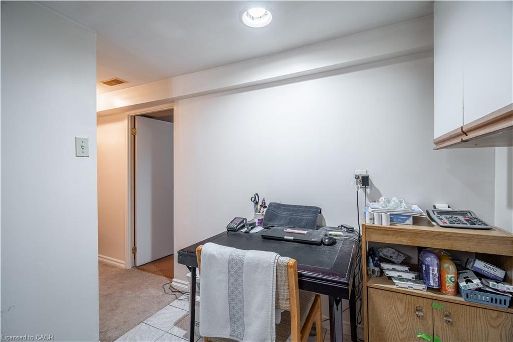 11 Speers Avenue Property Photo 26