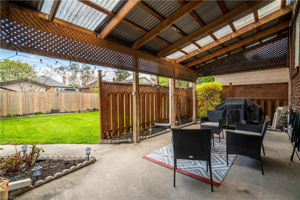 11 Speers Avenue Property Photo 27