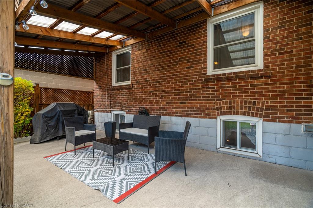 11 Speers Avenue Property Photo 28