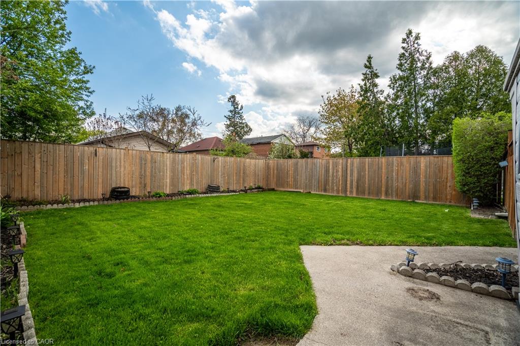 11 Speers Avenue Property Photo 31