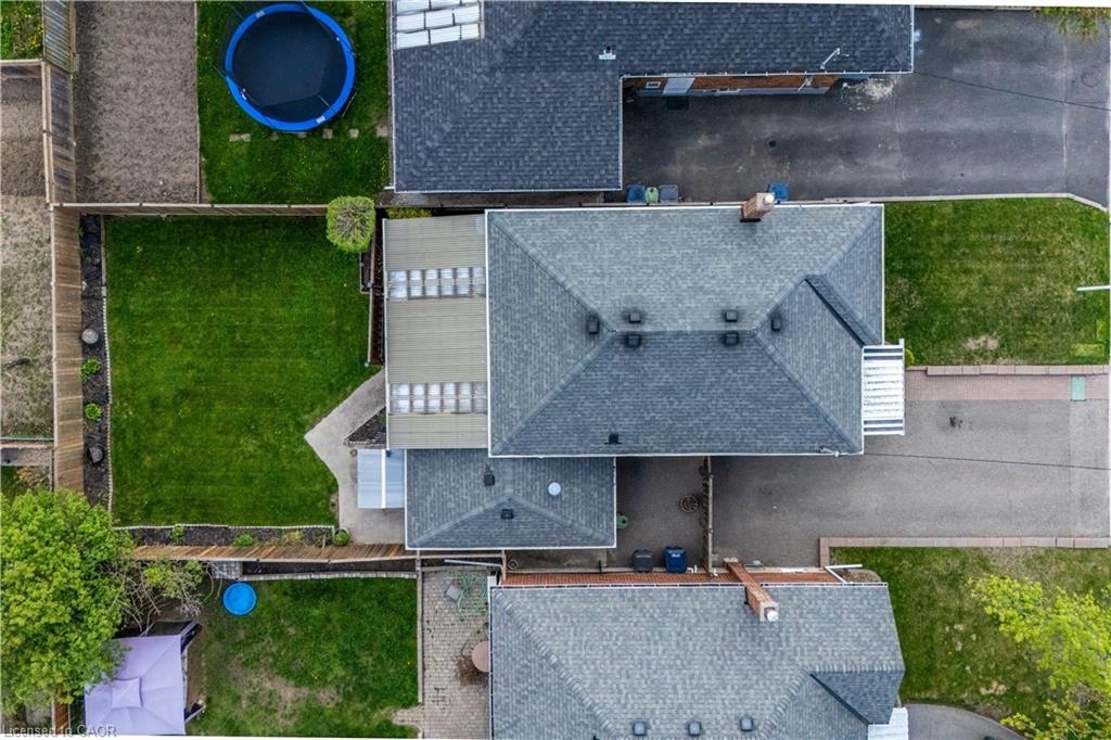 11 Speers Avenue Property Photo 37