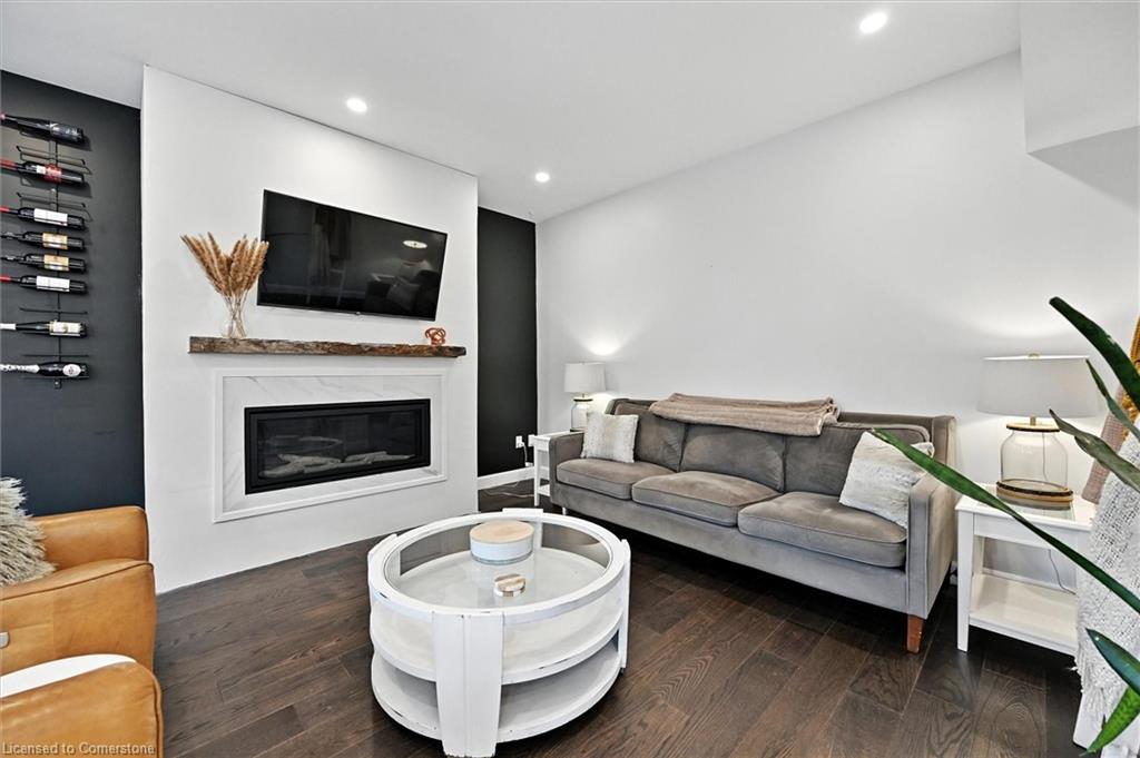 27 Blackburn Lane Property Photo 13
