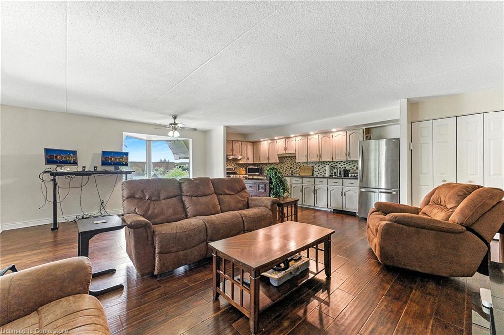 404-384 Erb Street W Property Photo 6