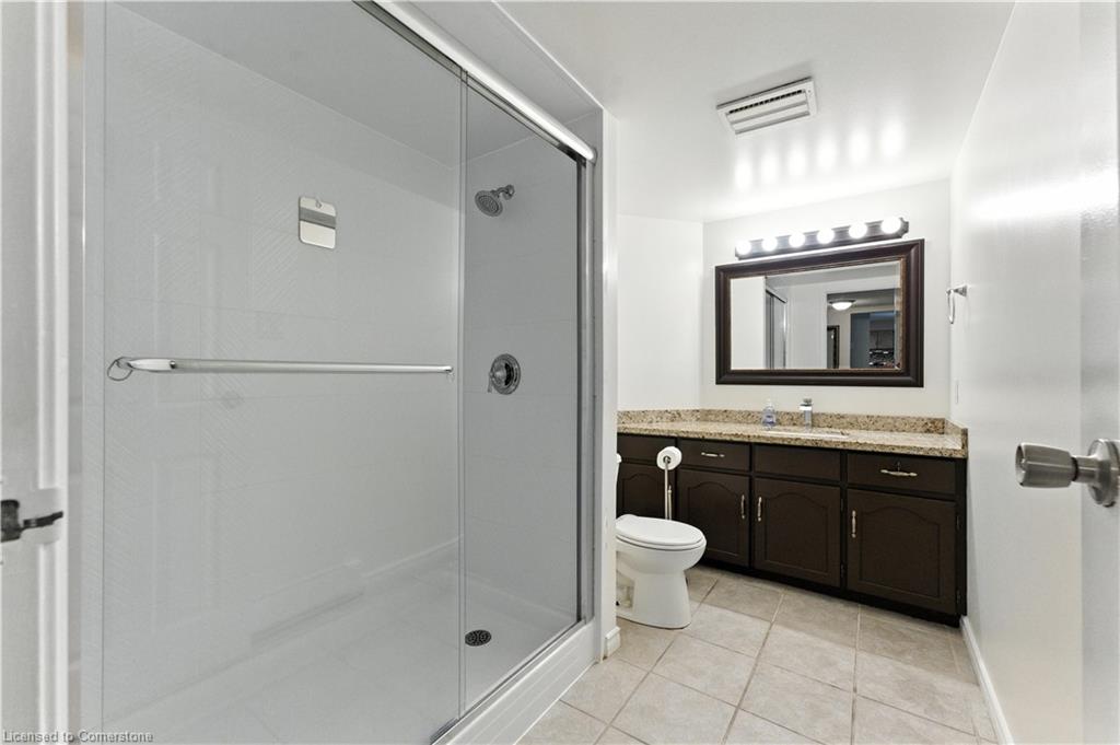 404-384 Erb Street W Property Photo 18