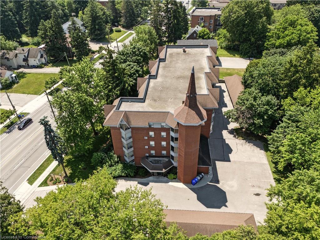 404-384 Erb Street W Property Photo 24