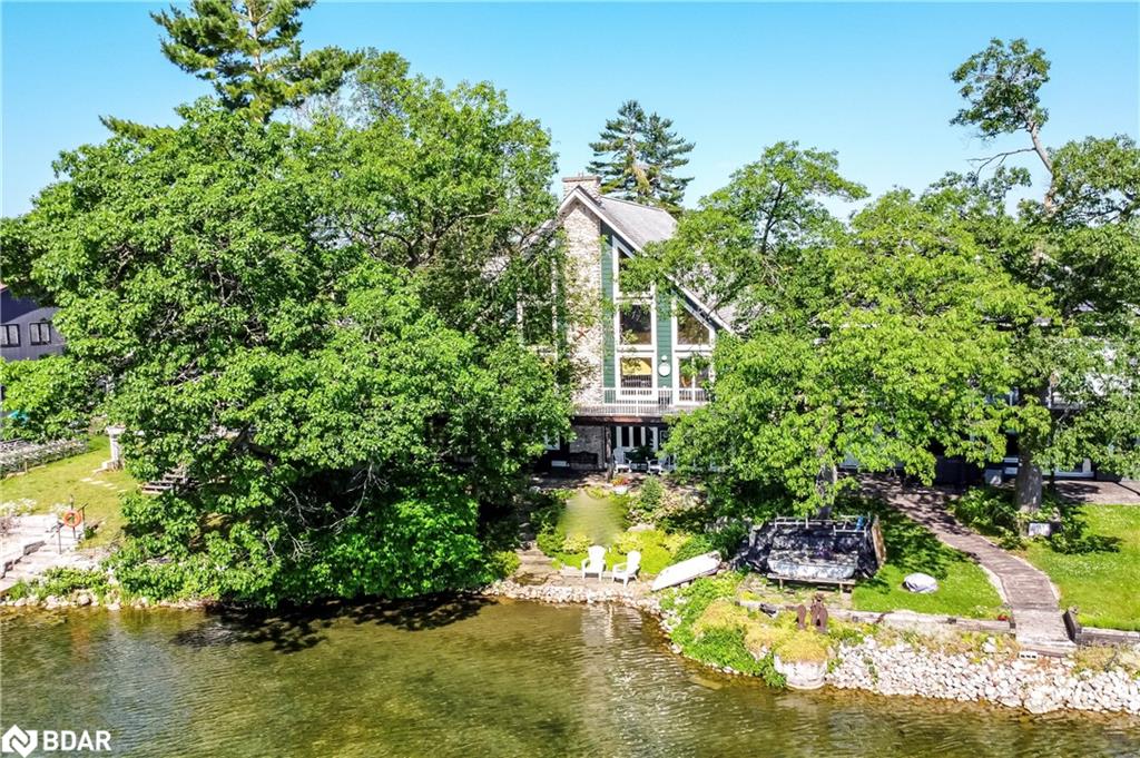 3931 Menoke Beach Road Property Photo 1