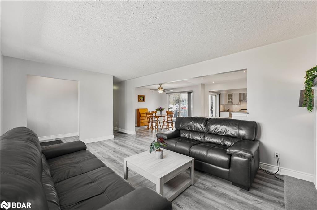 25 Lamers Crescent Property Photo 8