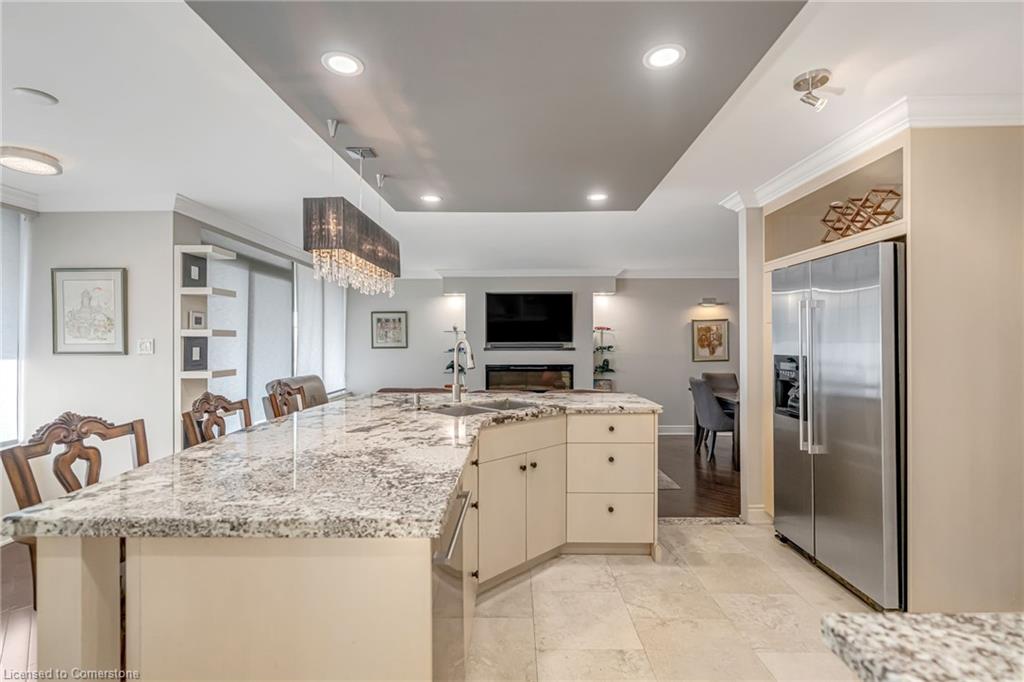 904-66 High Street E Property Photo 15