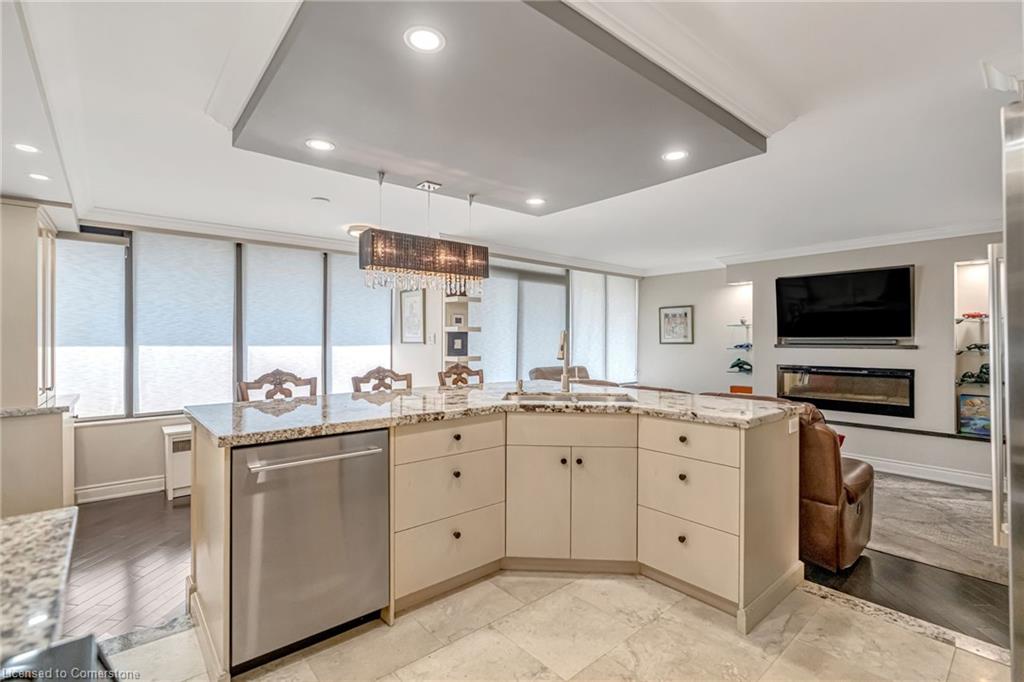 904-66 High Street E Property Photo 16