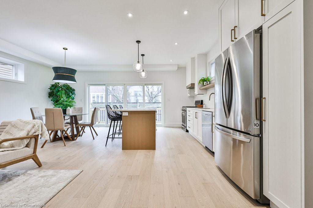 28 Lakeside Drive Property Photo 3