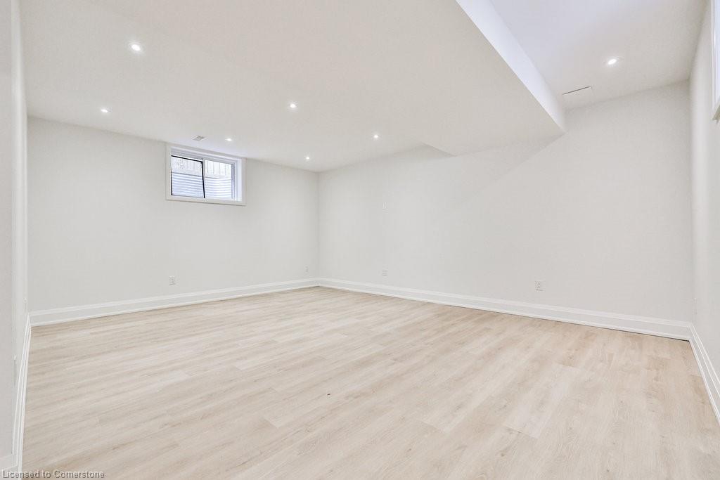 28 Lakeside Drive Property Photo 13