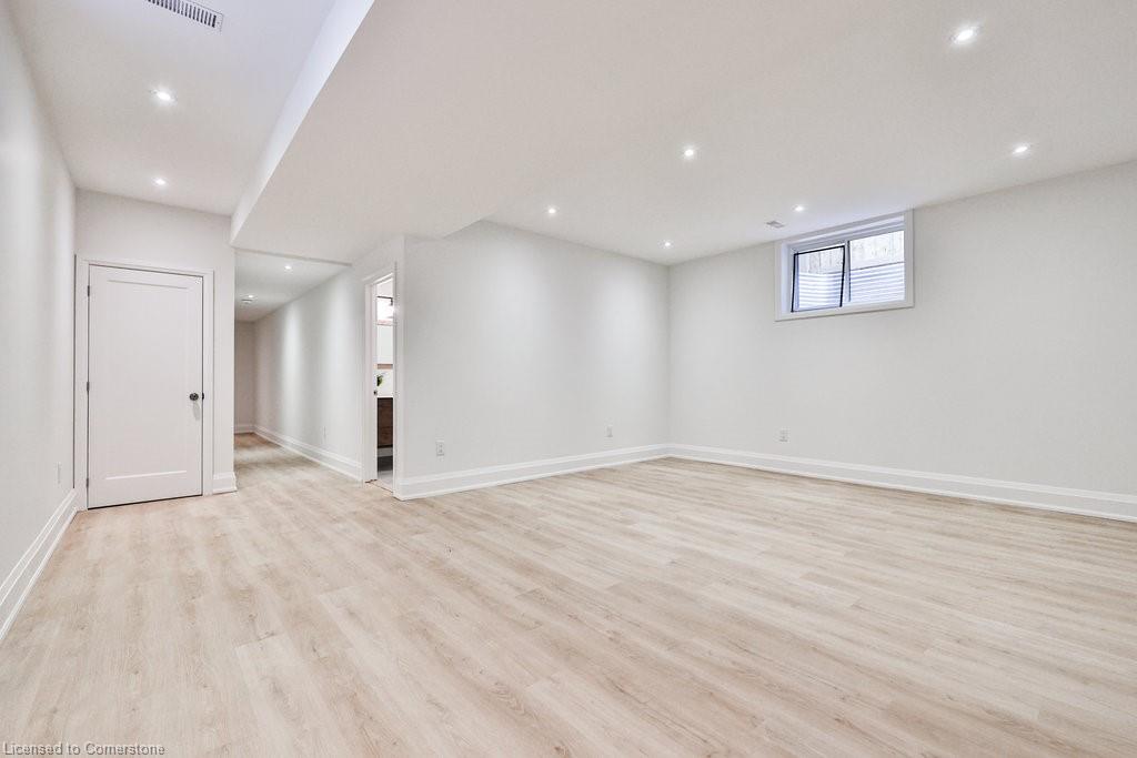 28 Lakeside Drive Property Photo 14