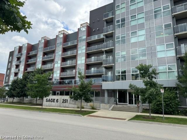 718-251 Hemlock Street Property Photo 1