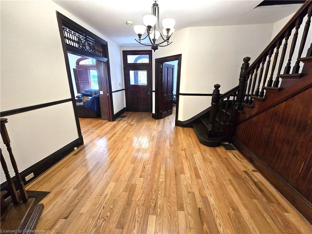 208 King Street E Property Photo 6