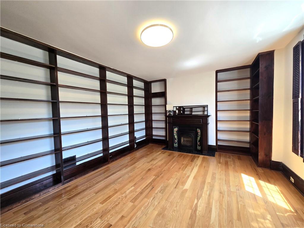 208 King Street E Property Photo 29