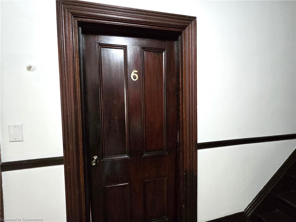 208 King Street E Property Photo 31